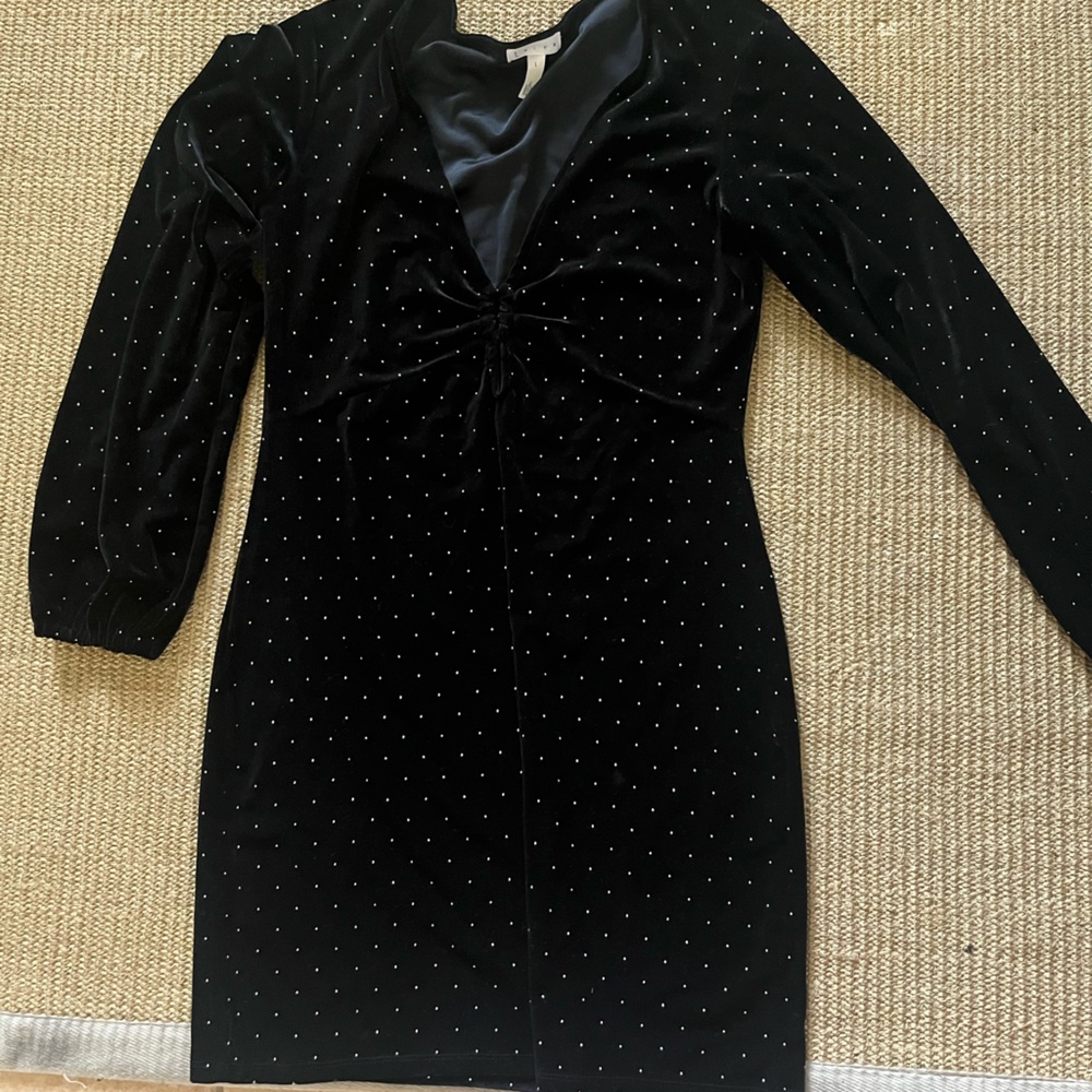 Black long sleeve dress